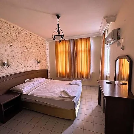 Damlatas Elegant Szálloda Alanya