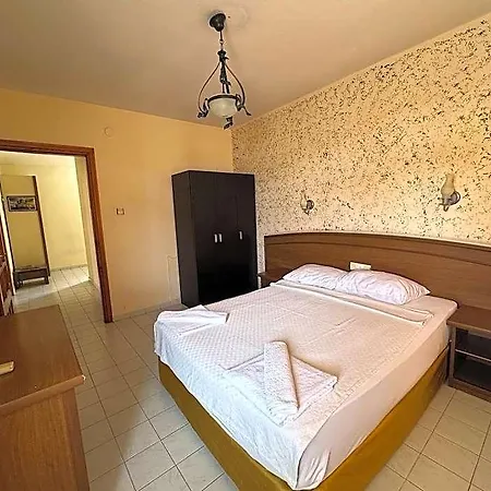 Damlatas Elegant Szálloda 3*